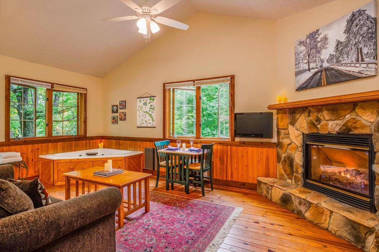 Love Ridge Mountain Lodging Lyndhurst Kültér fotó
