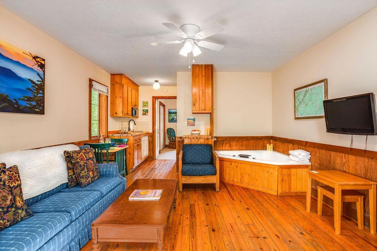 Love Ridge Mountain Lodging Lyndhurst Kültér fotó