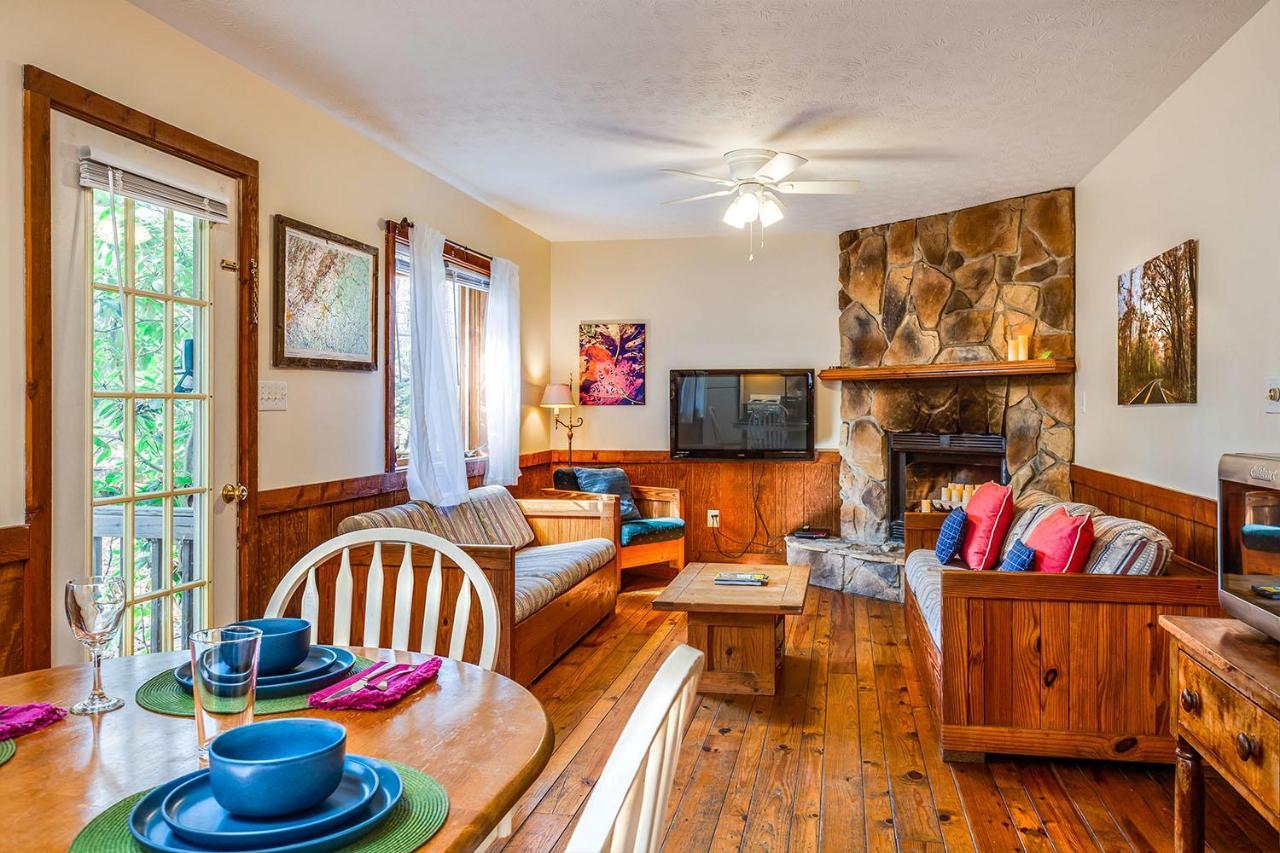 Love Ridge Mountain Lodging Lyndhurst Kültér fotó